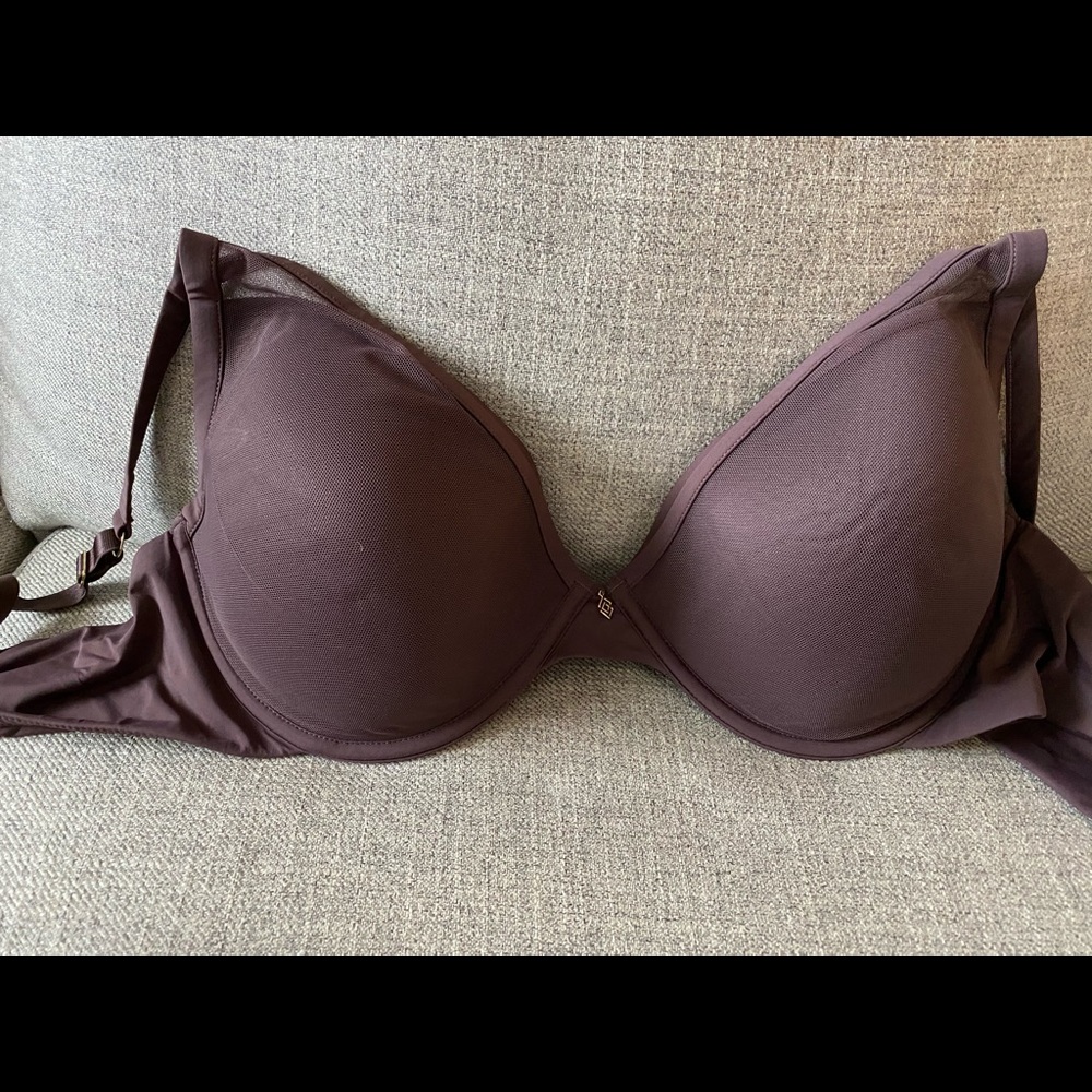 Plum plunge bra